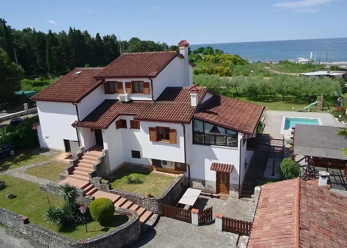 아파트 Mar'e Luce 우마그